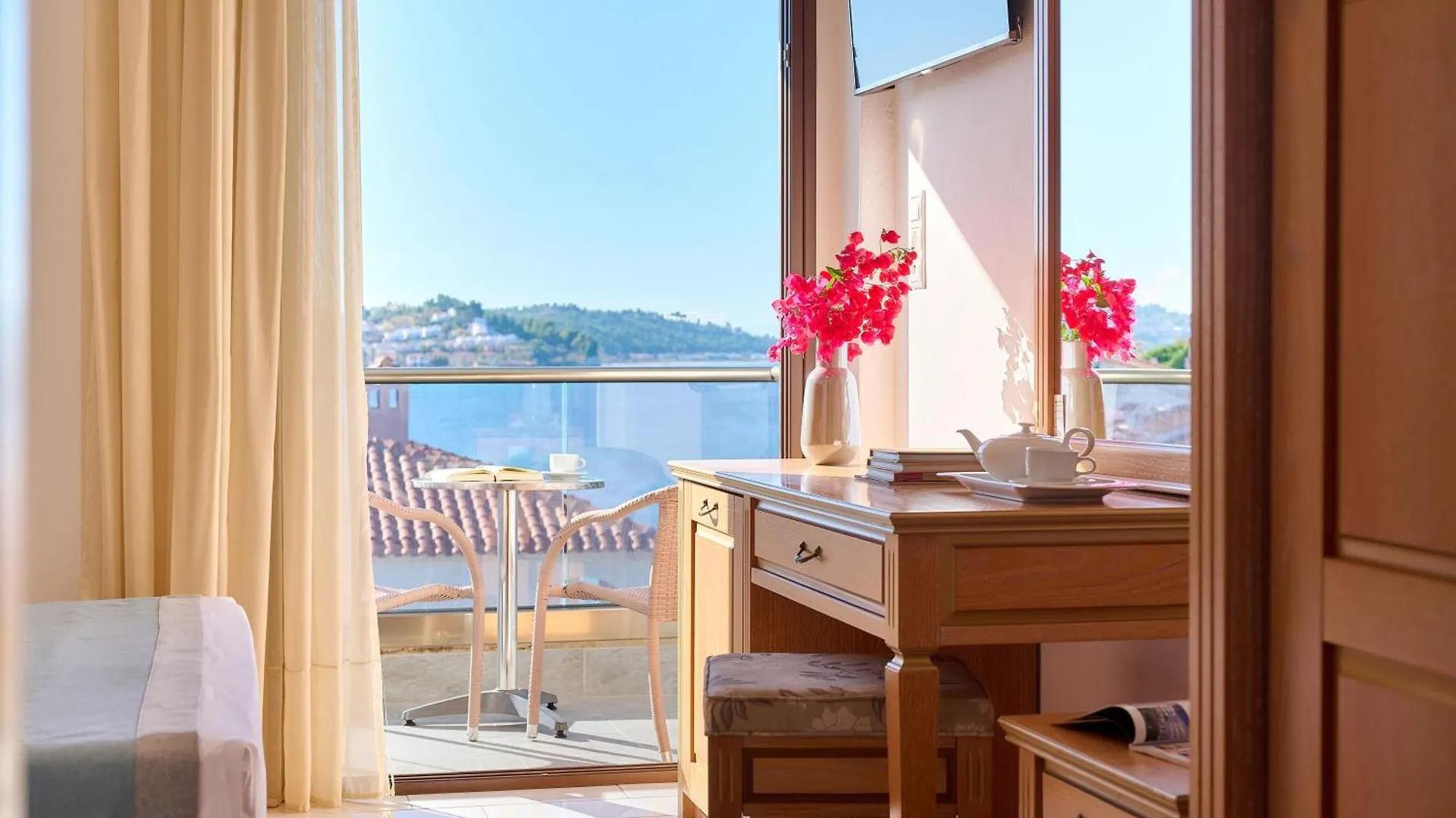 Evlogia Hotel Seafront And Anex By Greek Pride Fourka