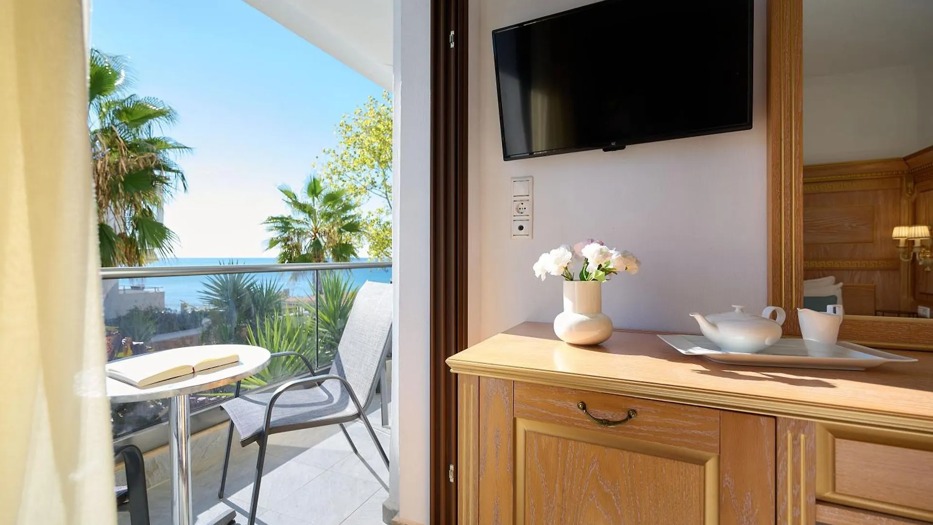 Evlogia Hotel Seafront And Anex By Greek Pride Fourka